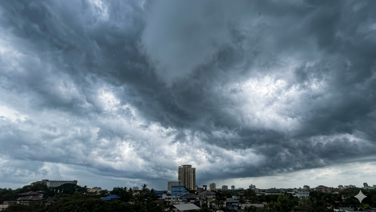 85KM Speed Storm Alert: IMD Warning for 19 States – UP, Bihar, MP Mein Tez Aandhi-Baarish ka Khadra